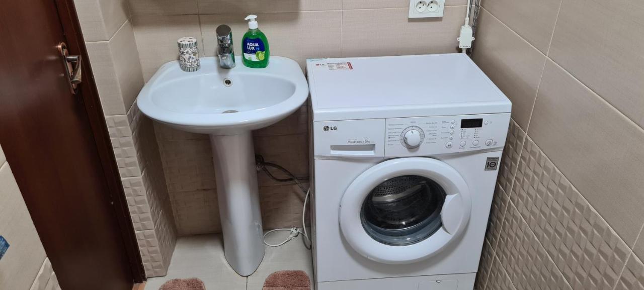Flat In Central בישקק מראה חיצוני תמונה