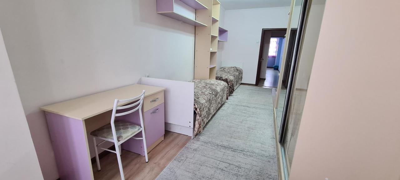 Flat In Central בישקק מראה חיצוני תמונה